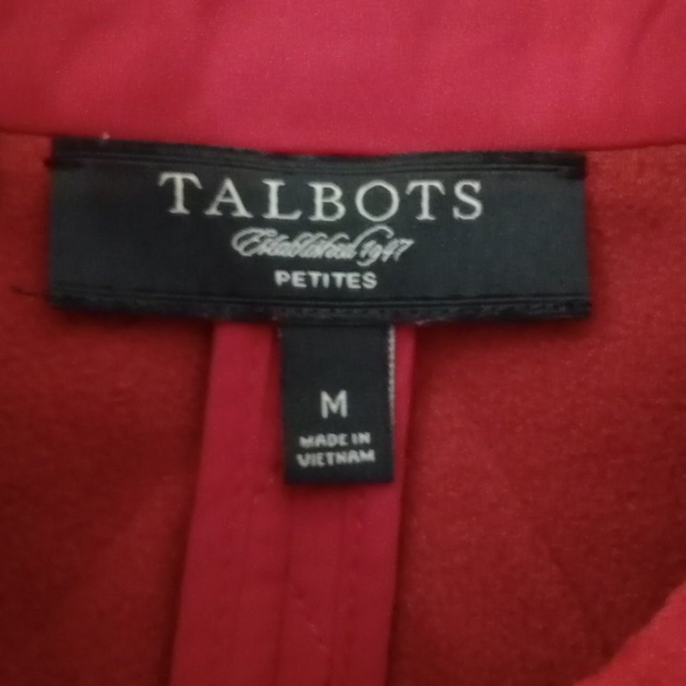 Red Vest - Picture 4 of 5